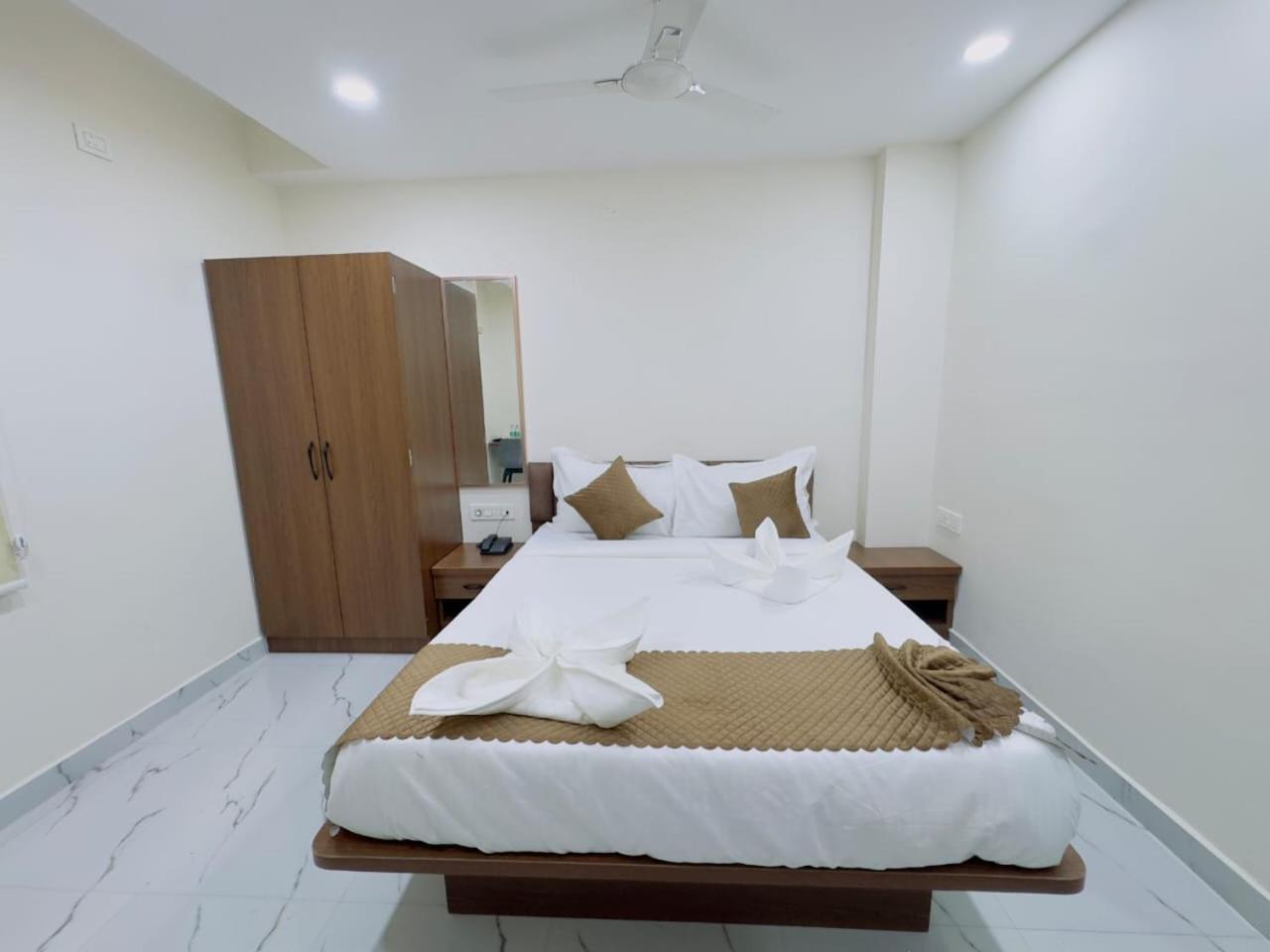 Hotel Apex Inn Hyderabad Airport Exterior foto